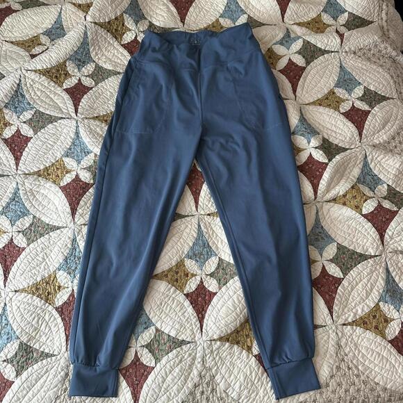 Lululemon align joggers in blue twill Size M athleisure yoga spring running gym - Picture 2 of 7